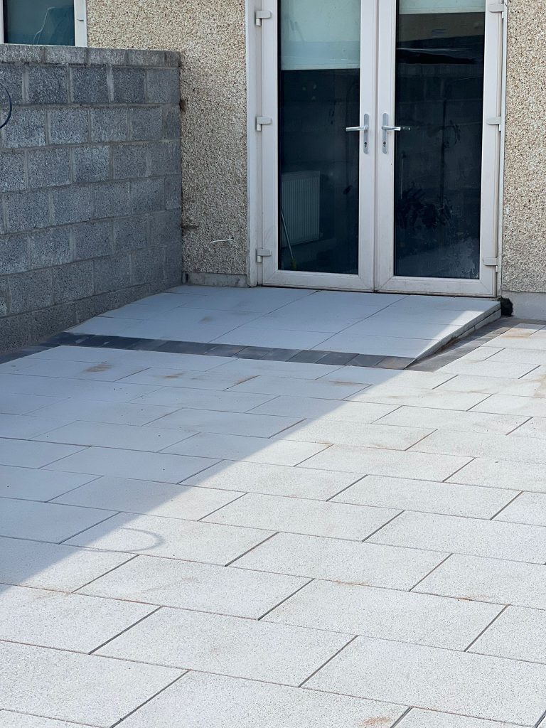 Porcelain Patio with Walkway and Recessed Covers in Hansfield Wood, Dublin (5)