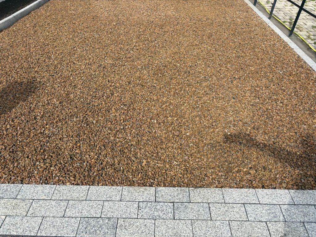 Gravel Driveway with Quartz Cobblestone Detailing in Kimmage, Dublin (3)