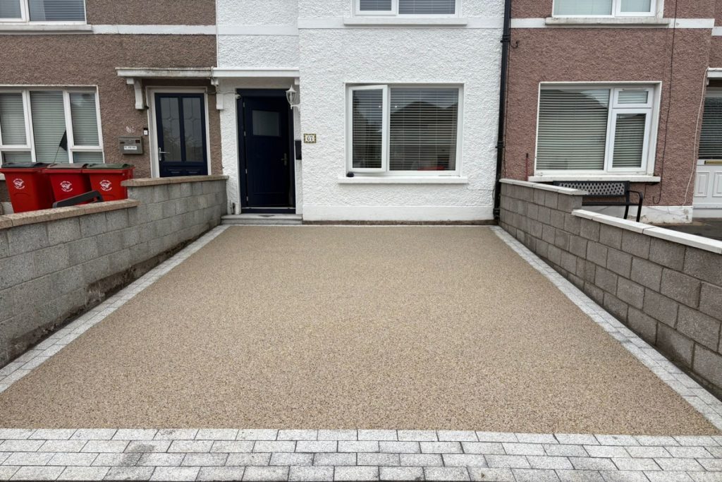 Topaz Coloured Resin Driveway with Granite Detailing in Cabra, Dublin