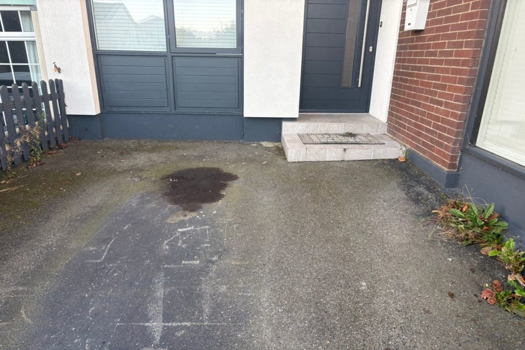 Resin Driveway with Black Granite Features in Portmarnock, Dublin (2)