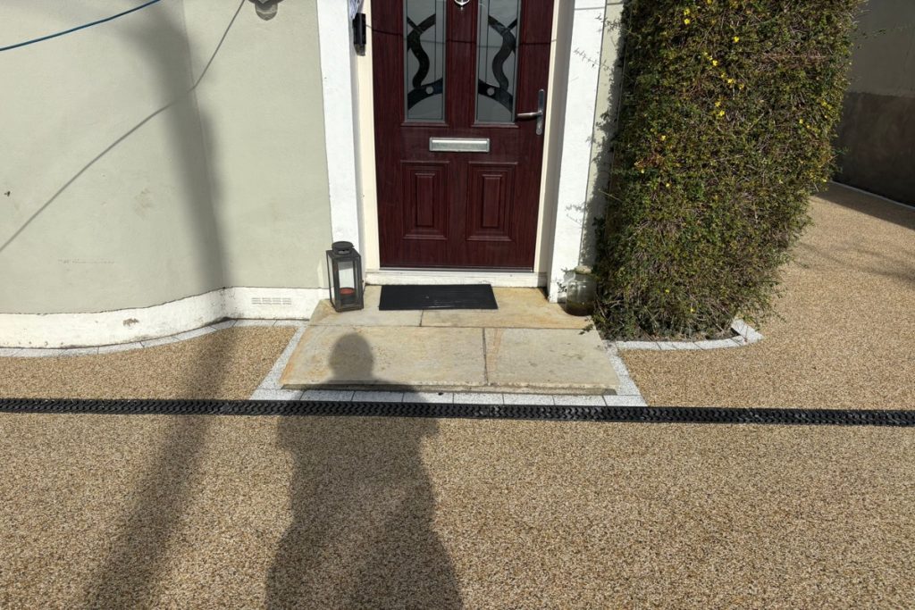Resin Driveway with Granite Detailing and Drainage in Wicklow Town (5)